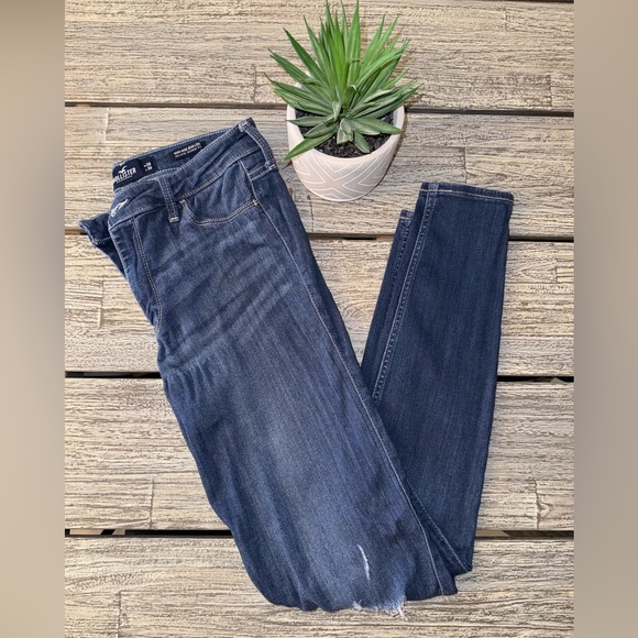 Hollister Denim - Women’s Hollister Advanced Stretch High Rise Jean Leggings, W 29 L 30